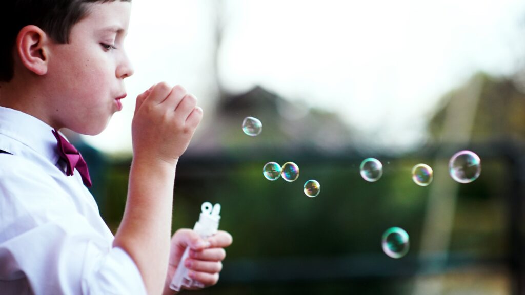 Blowing-bubbles-celebration-of-life