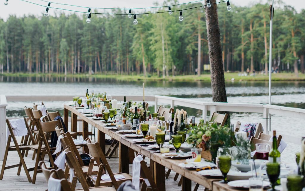 Al-fresco-wedding-breakfast