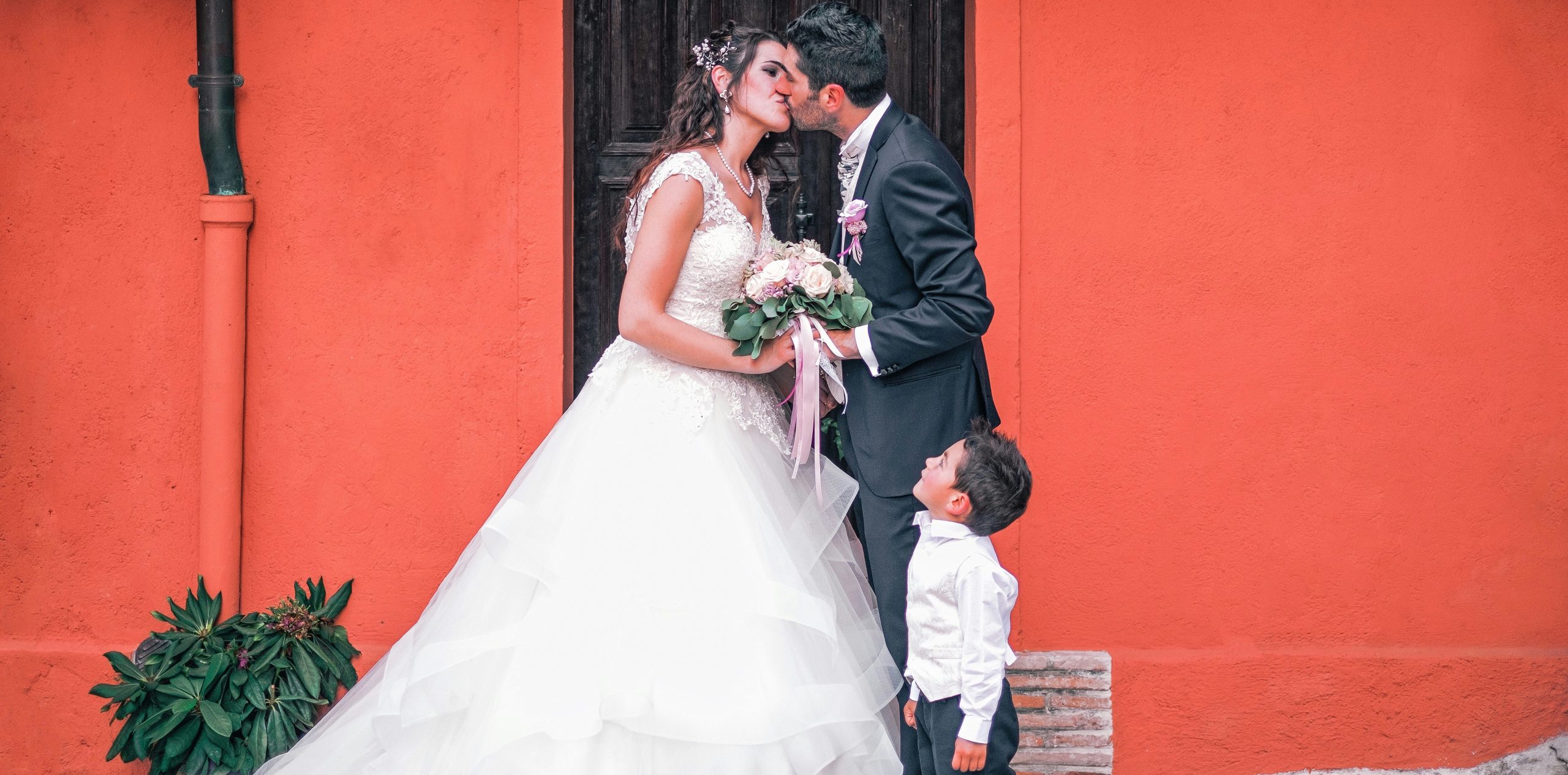 Wedding-Couple-with-Child